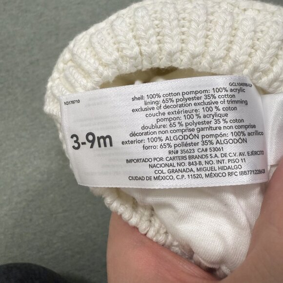 CARTERS knit hat white/snowman motif size 3-9 months (runs smaller) - Picture 4 of 4